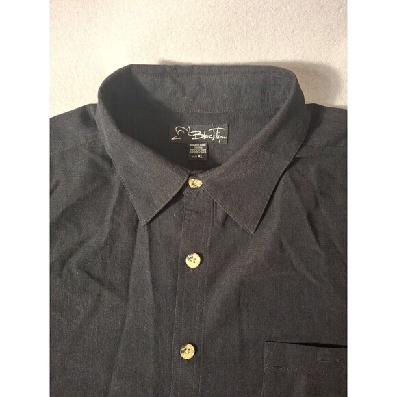 Black Tip Shirt Men's XL Short Sleeve Button Up Large Embroidered Bull Dolphin - Picture 3 of 7
